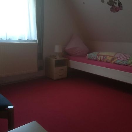 Gastehaus Am Fels Hotel Altenahr Buitenkant foto